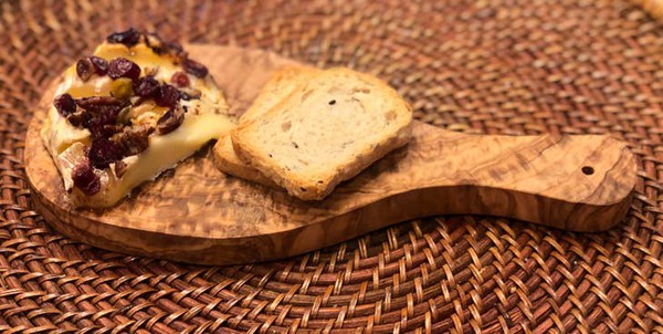 Original Olive Wood Cutting Board with Handle Choixe