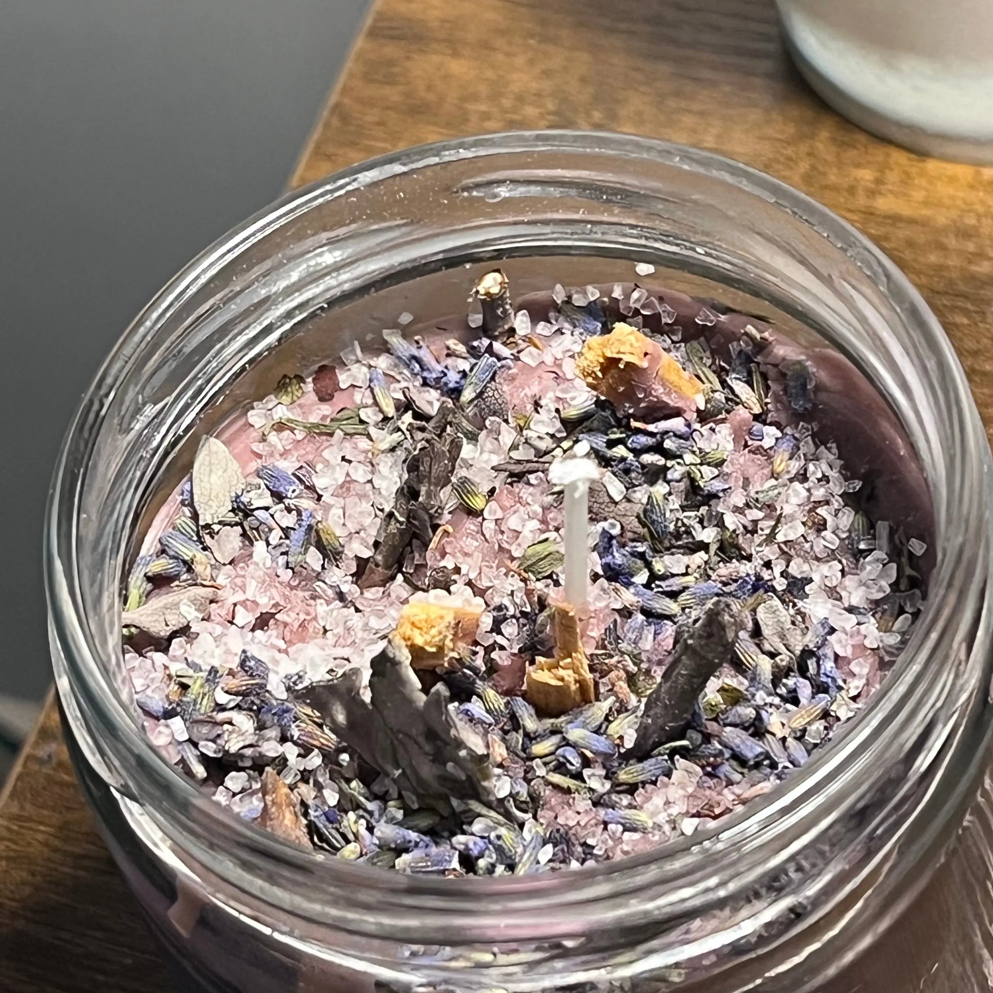 Lavender and sea salt protection candle - BLACK BROOM BOUTIQUE