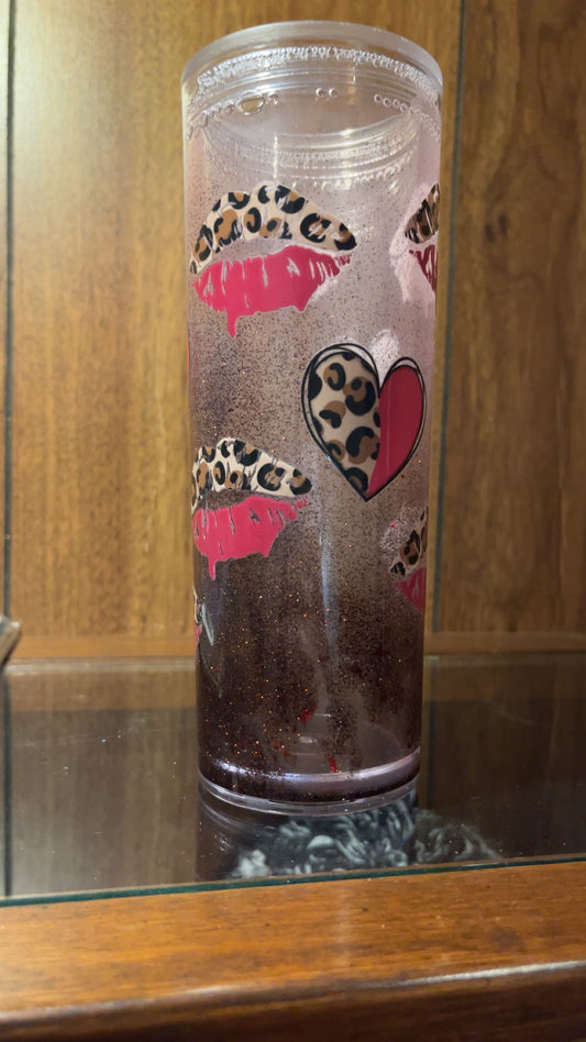 16oz Heart and Kisses Cheetah Valentines Snow-Globe Cup ￼