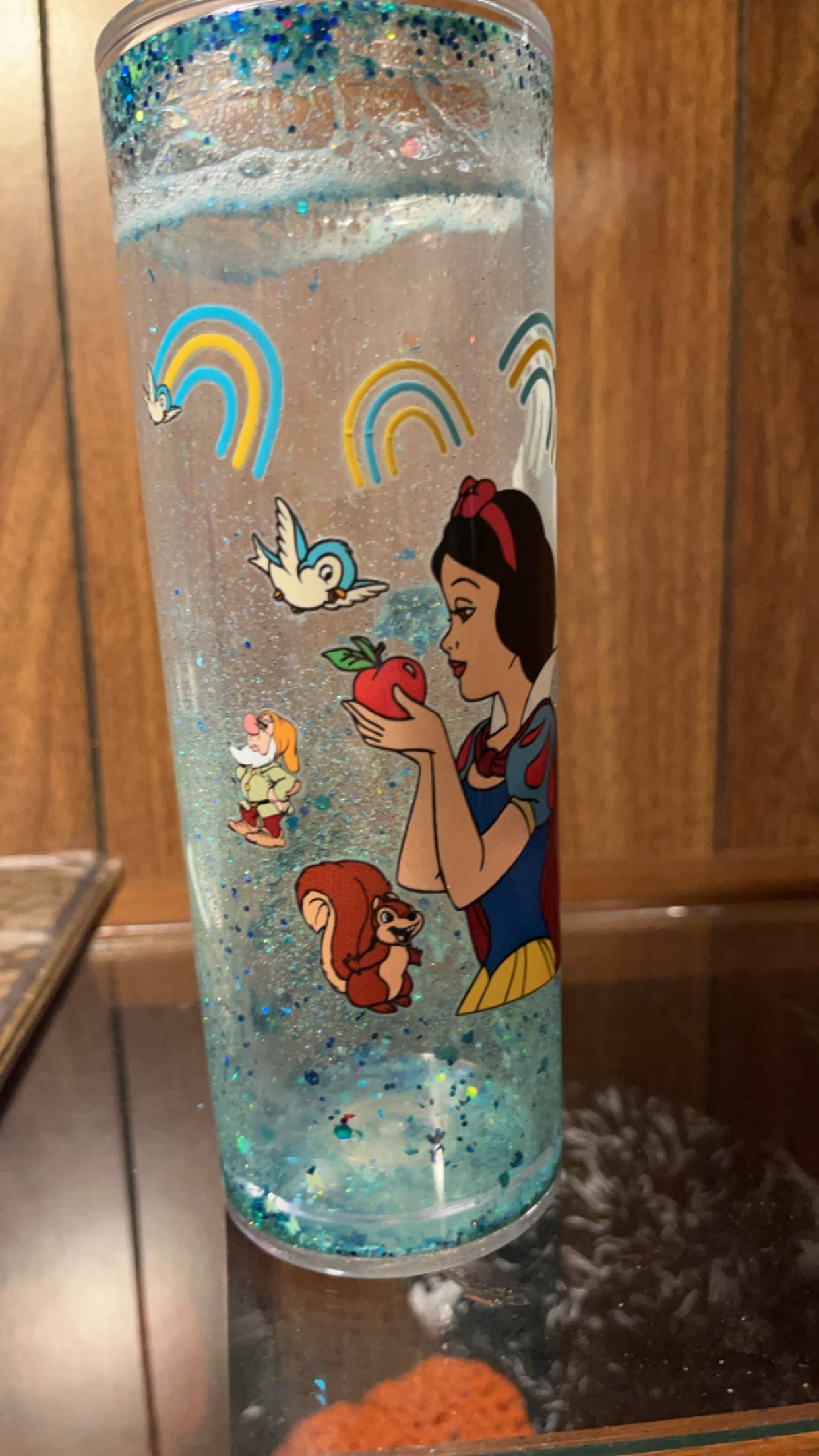 16 ounce Snow White Snow Globe cup