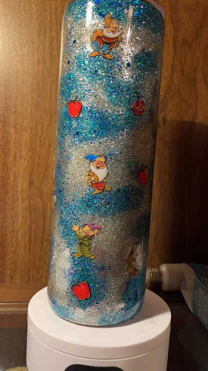 Snow White and the seven dwarfs, -  30oz skinny Tumbler